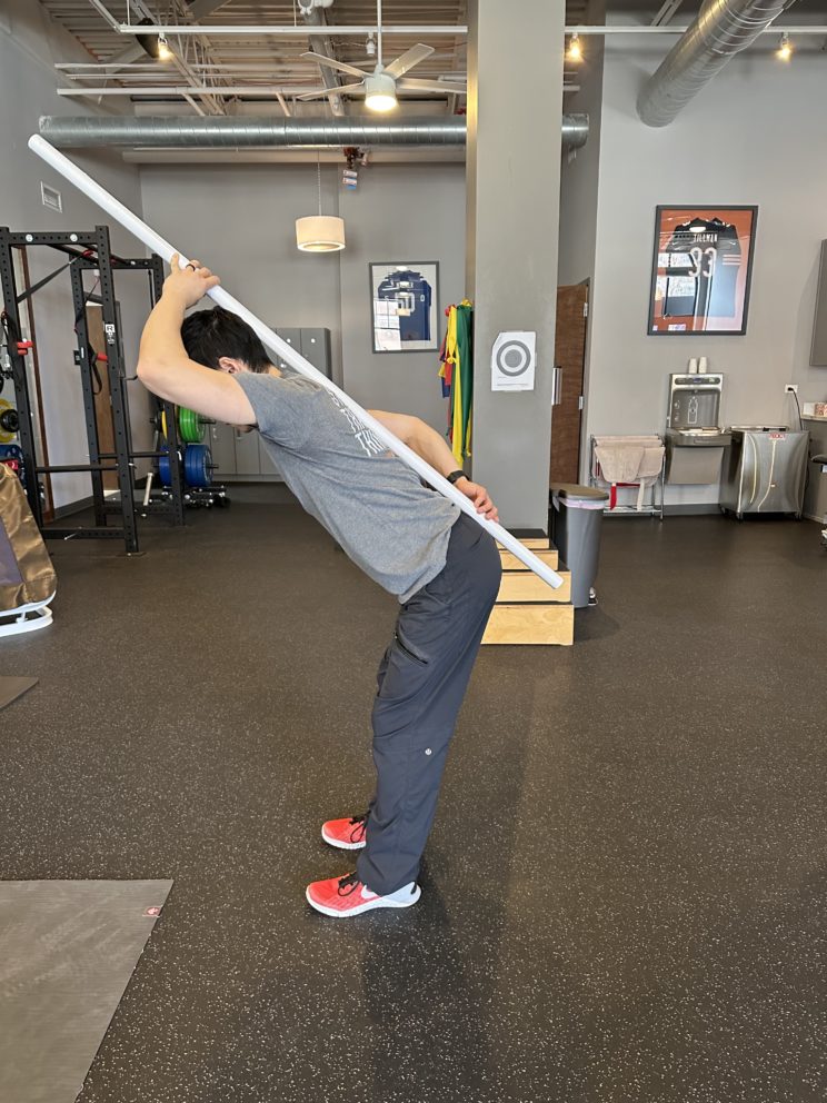 How To Do a Proper Hip Hinge Exercise - React Physical Therapy